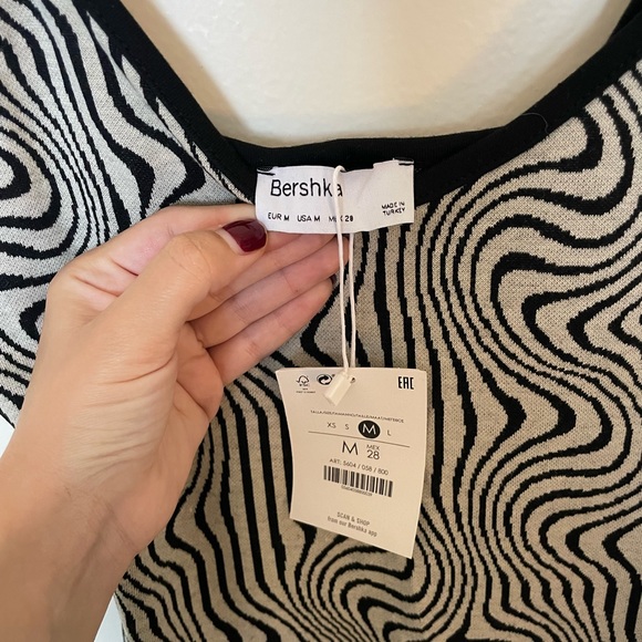 Bershka Strappy Midi Knit Geometric Print Dress Size Medium - Picture 5 of 7